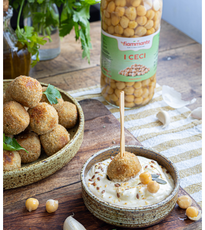 Falafel di ceci con salsa allo yogurt