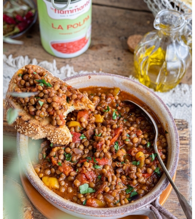 Chili di lenticchie con polpa di pomodoro