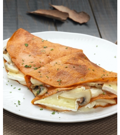 Crepes rosse con funghi e brie