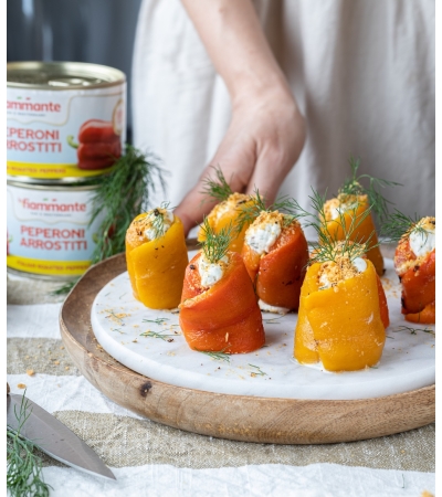 Finger food di peperoni arrostiti con caprino e finocchietto