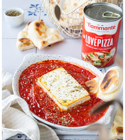 Feta al forno al pomodoro con pane pita