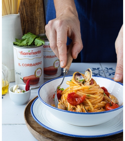 Linguine piccanti alle vongole e pomodorino corbarino