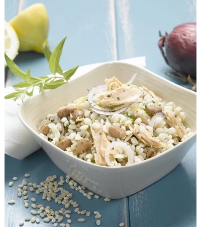 Insalata di orzo, fagioli borlotti e tonno