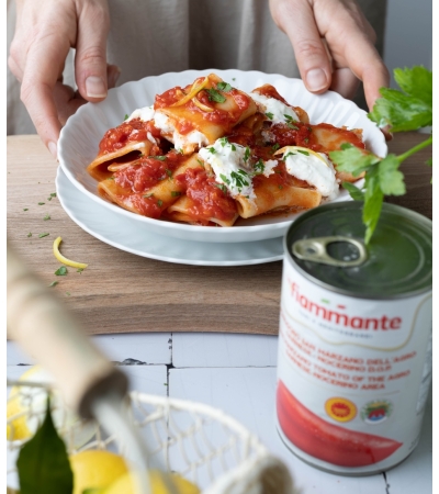 Paccheri con burrata, san marzano e limone