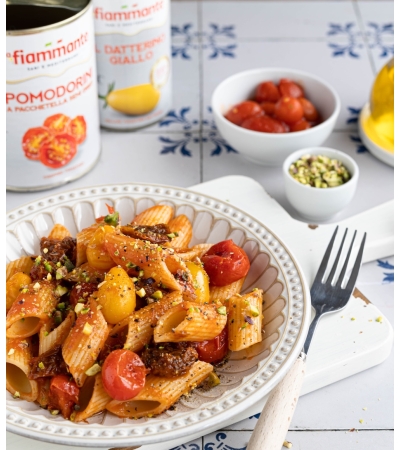 Pasta ai tre pomodori e pistacchio